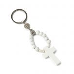 Llavero rosario de madera blanco 11cm.